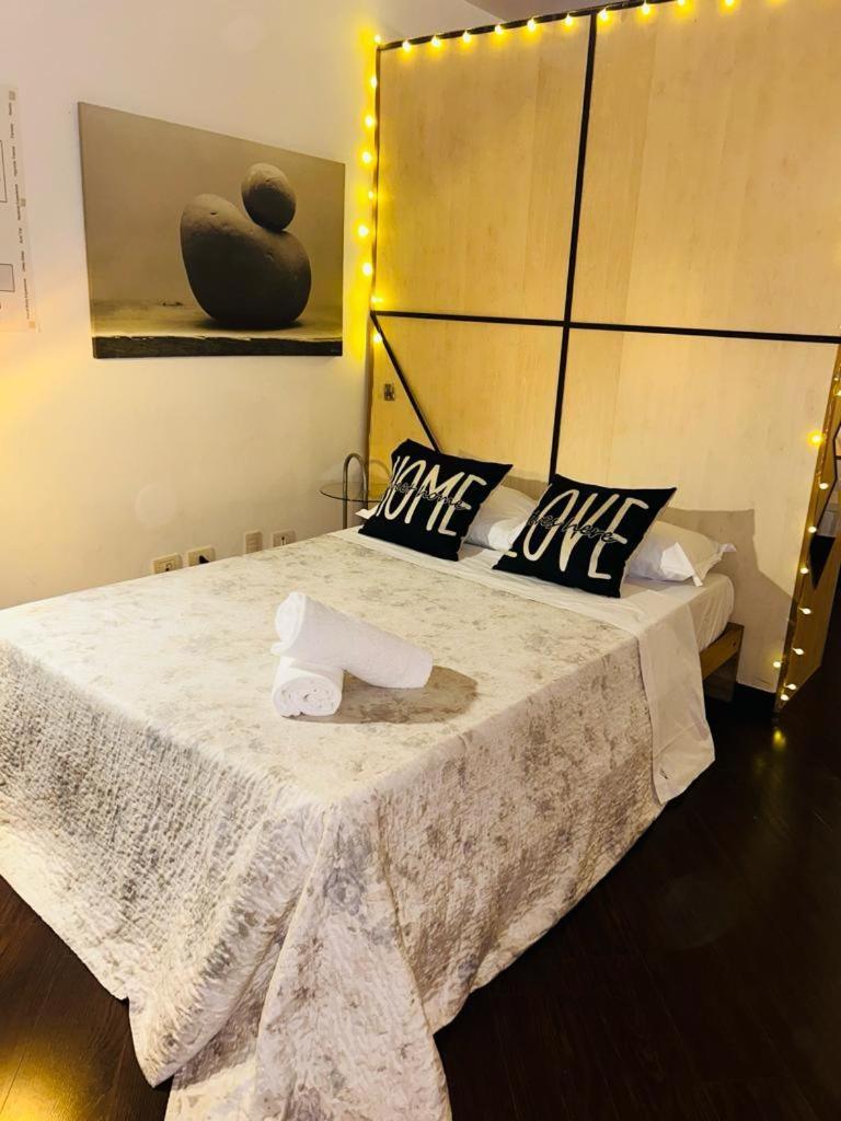 Easy Room Italy Prada ミラノ エクステリア 写真